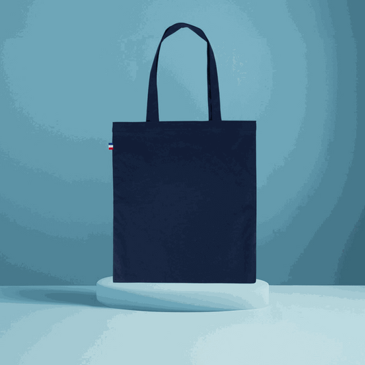 Tote bag en coton fabriqué en France, format 38x42 cm, anses longues, disponible en plusieurs couleurs, design sobre et élégant

